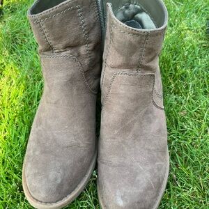 Blowfish Olive Green Ankle Boots